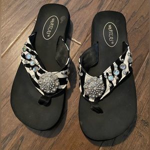 WB Atlas black rhinestone flip flops
